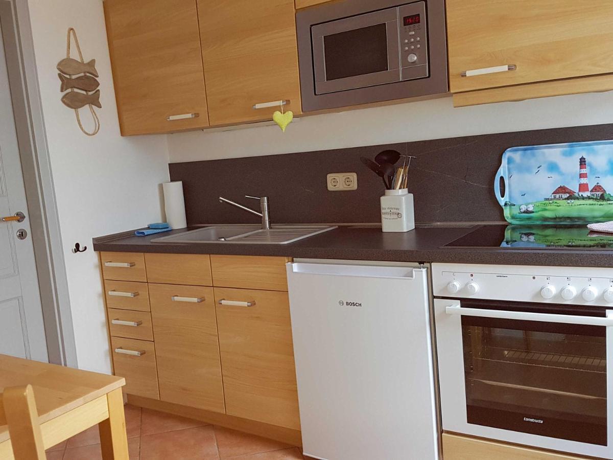 Ferienwohnung Im Roten Haus Stahlbrode Esterno foto